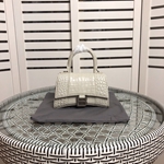 スーパーコピーバレンシアガバッグ